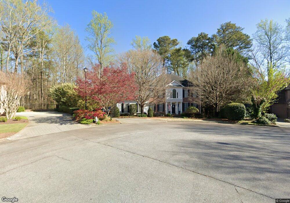 565 W Magnolia Cir, Alpharetta, GA 30005 - photo 1
