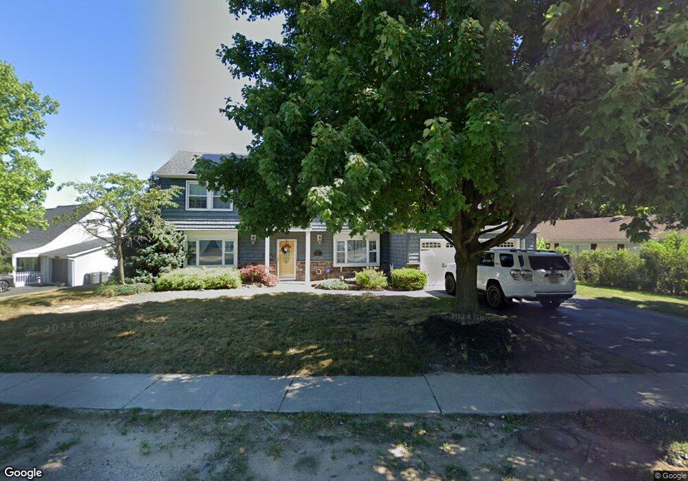 49 Cambridge Dr, Matawan, NJ 07747 - photo 1