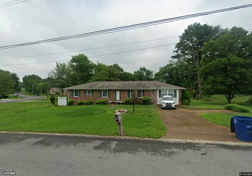 806 Dow Dr, Shelbyville, TN 37160 - photo 1