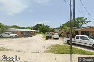 704 N 17th St, Fort Pierce, FL 34950
