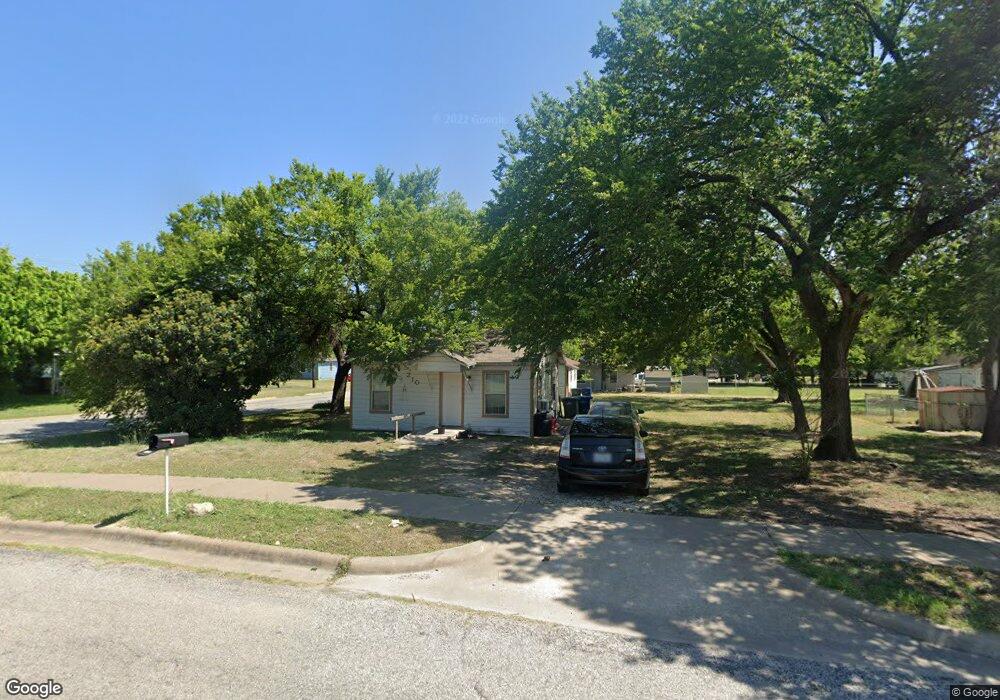210 W Washington Ave, Copperas Cove, TX 76522 - photo 1