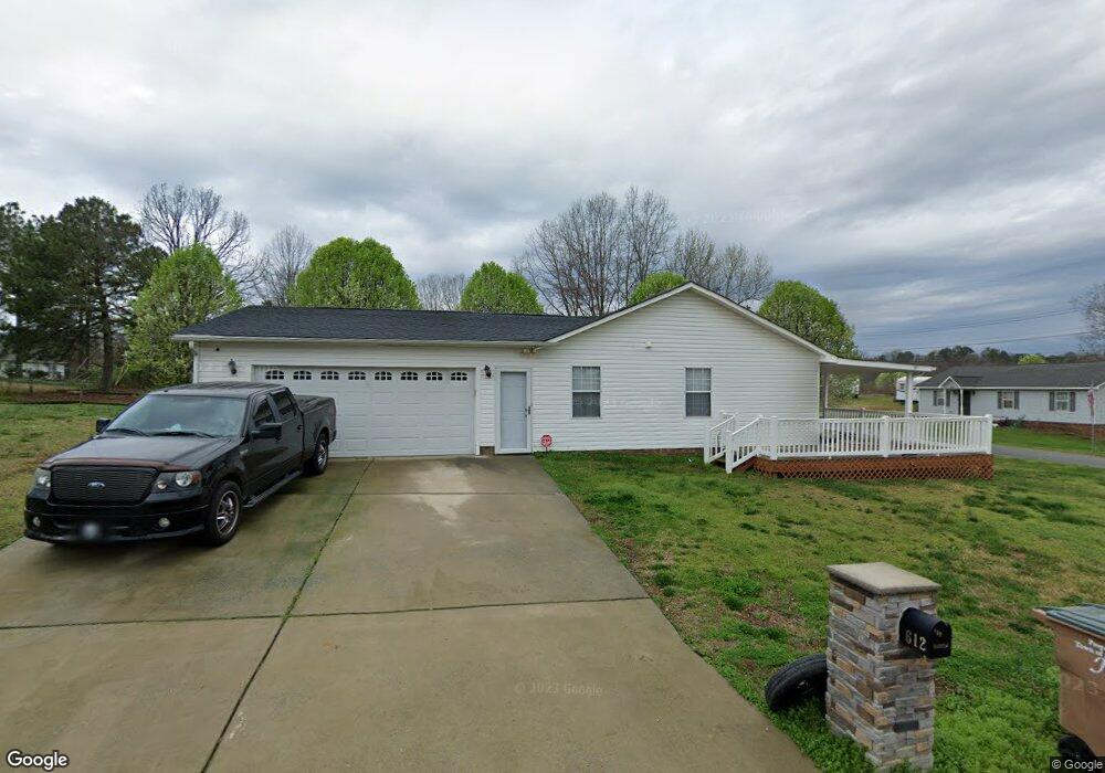 612 Hallman Dr, Marshville, NC 28103 - photo 1