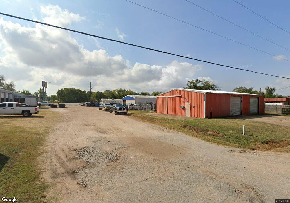 1911 Mills St, Waller, TX 77484 - photo 1