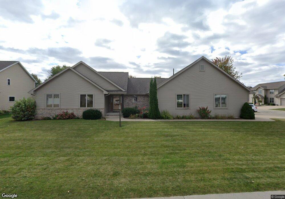 W6075 Sweet William Dr, Appleton, WI 54915 - photo 1