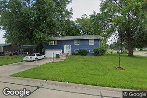 102 Centennial Dr, Mediapolis, IA 52637