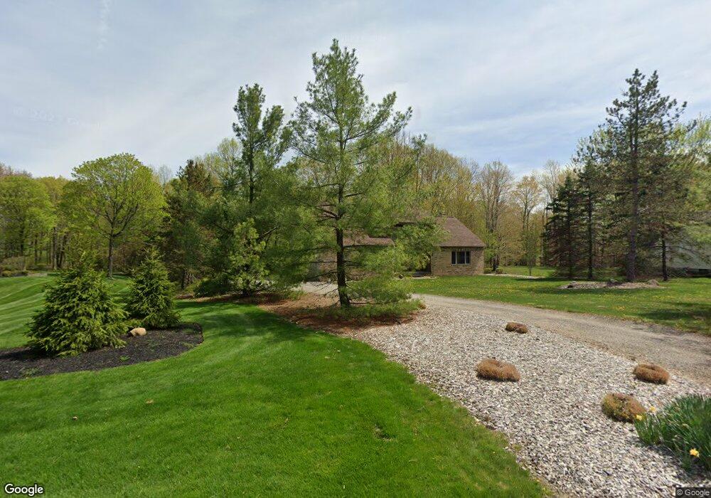 10935 Crestwood Dr, Willoughby, OH 44094 - photo 1