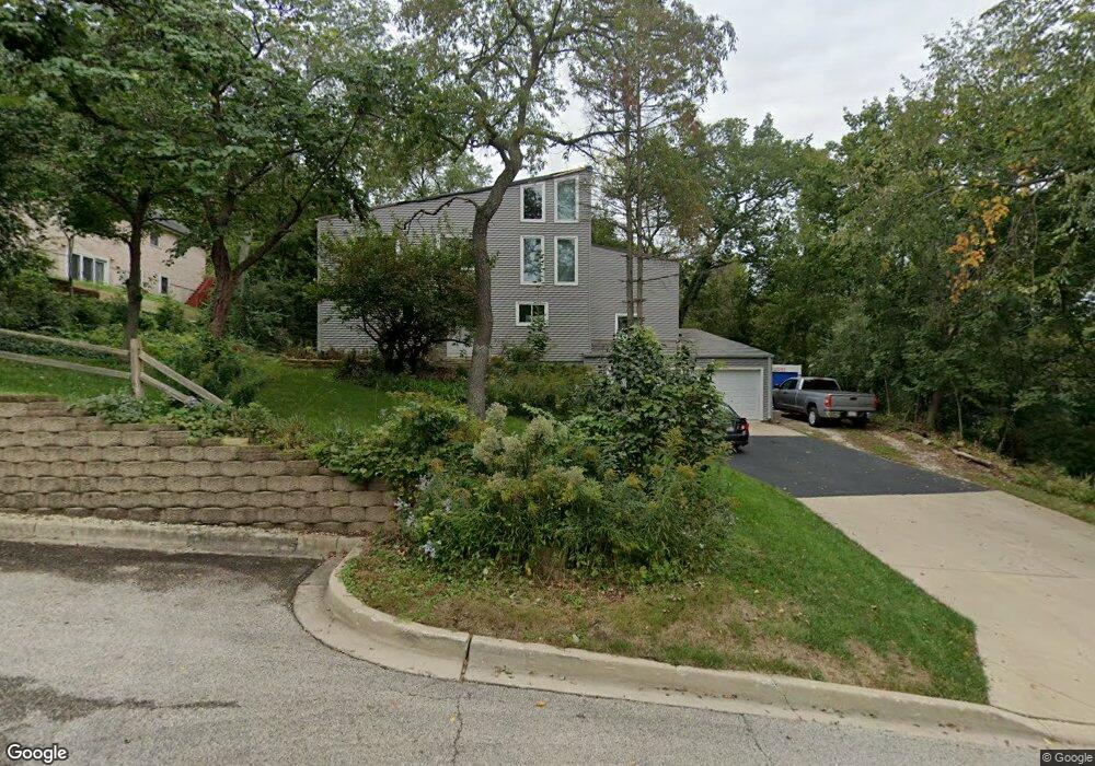 1232 Meadow Dr, Algonquin, IL 60102 - photo 1