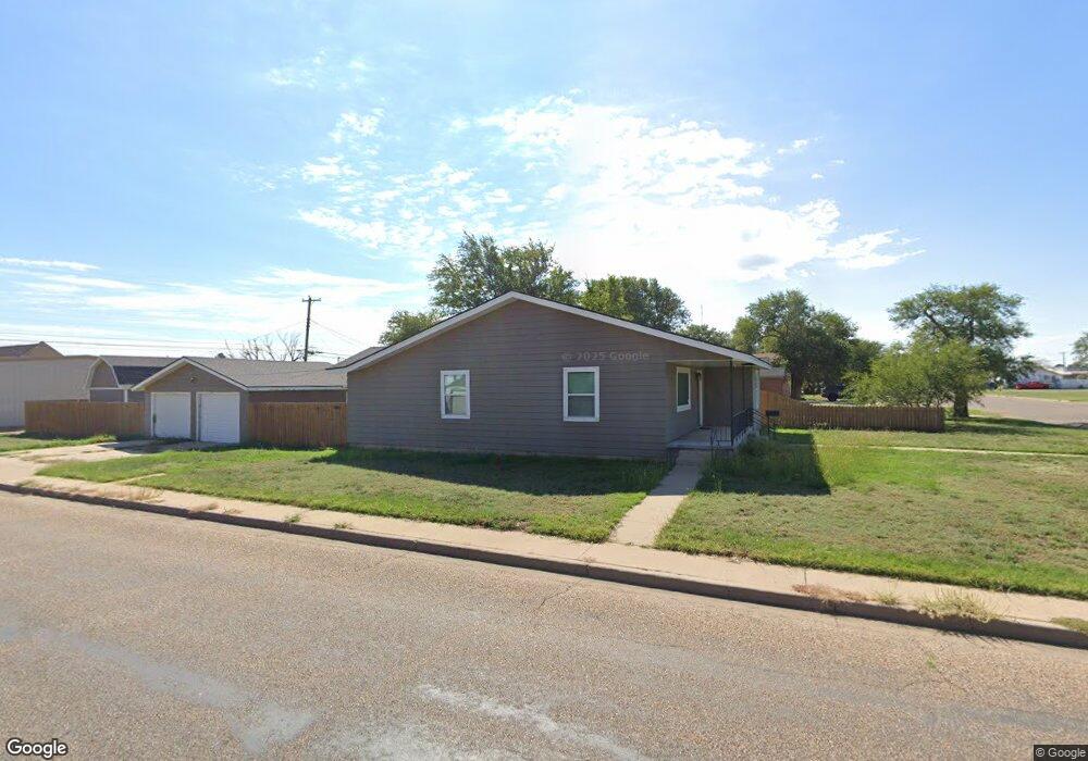 401 S Meredith Ave, Dumas, TX 79029 - photo 1