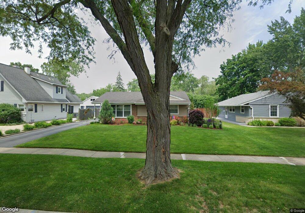 2304 Martin Ln unit 19, Rolling Meadows, IL 60008 - photo 1