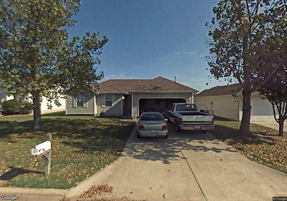 1011 W Birch St, Nixa, MO 65714 - photo 1