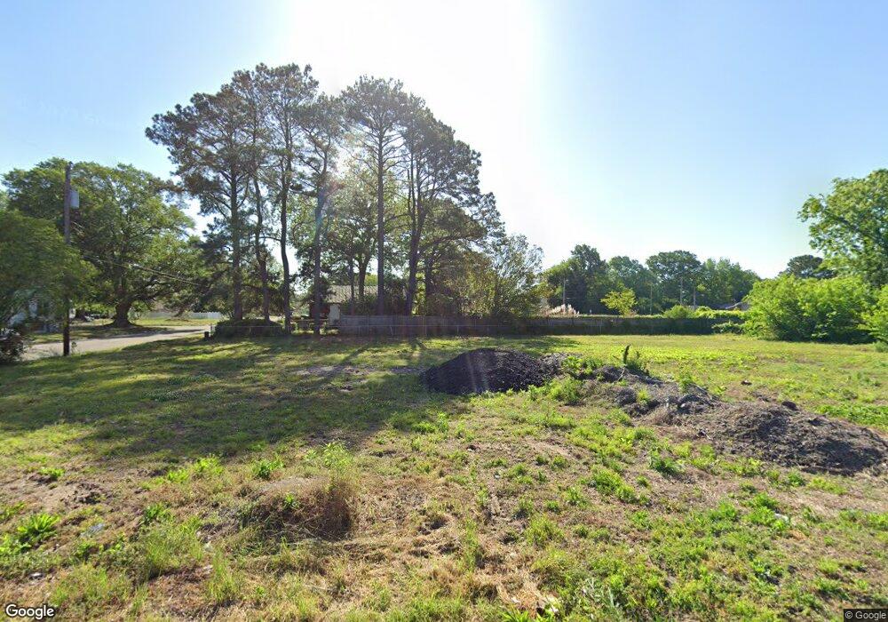 2305 Nashville Ave, Portsmouth, VA 23704 - photo 1