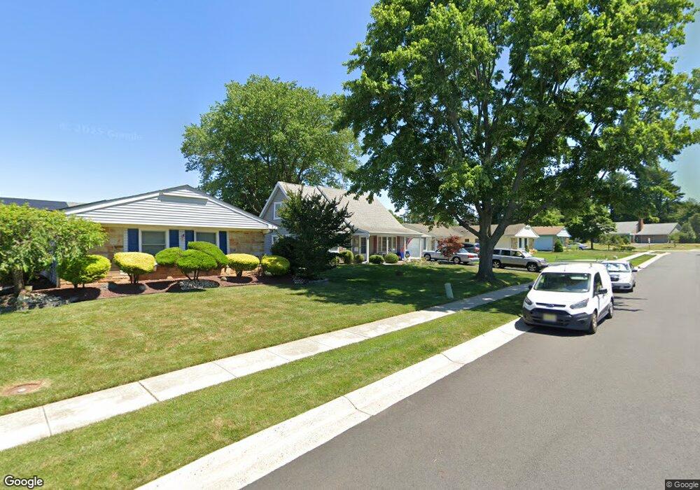 47 Ivanhoe Ln, Matawan, NJ 07747 - photo 1