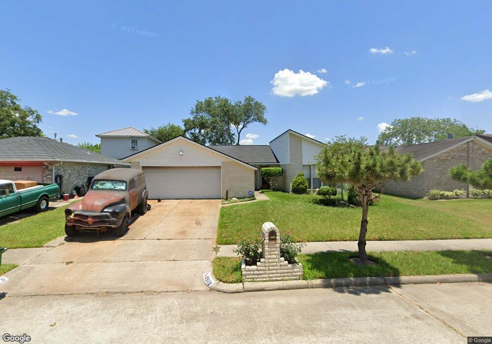 9519 Garden Bridge St, Houston, TX 77075 - photo 1