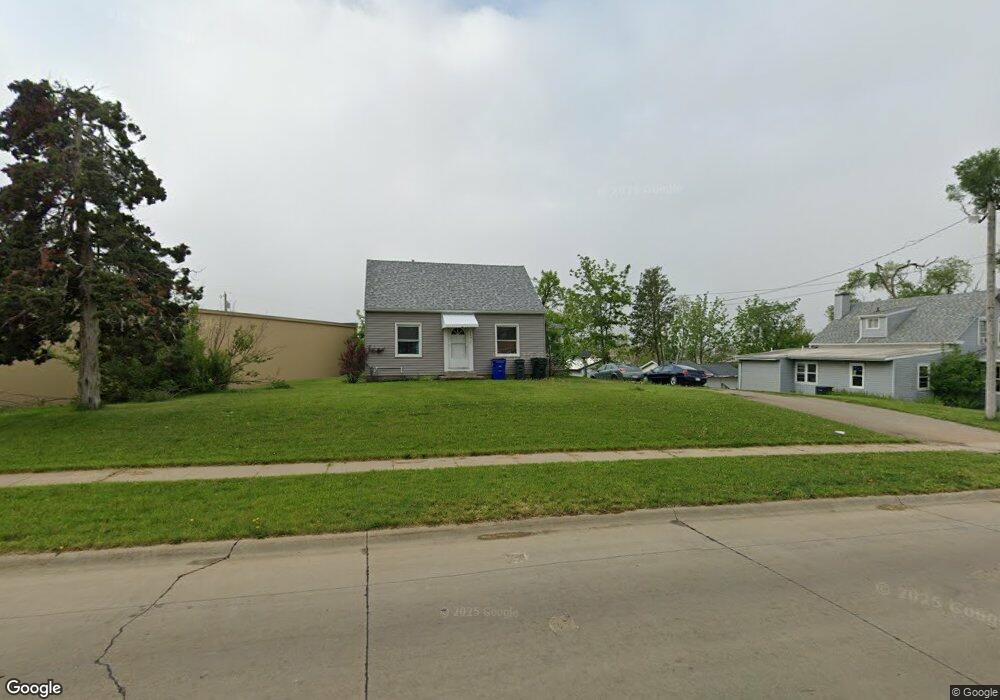 2601 12th Ave SW, Cedar Rapids, IA 52404 - photo 1