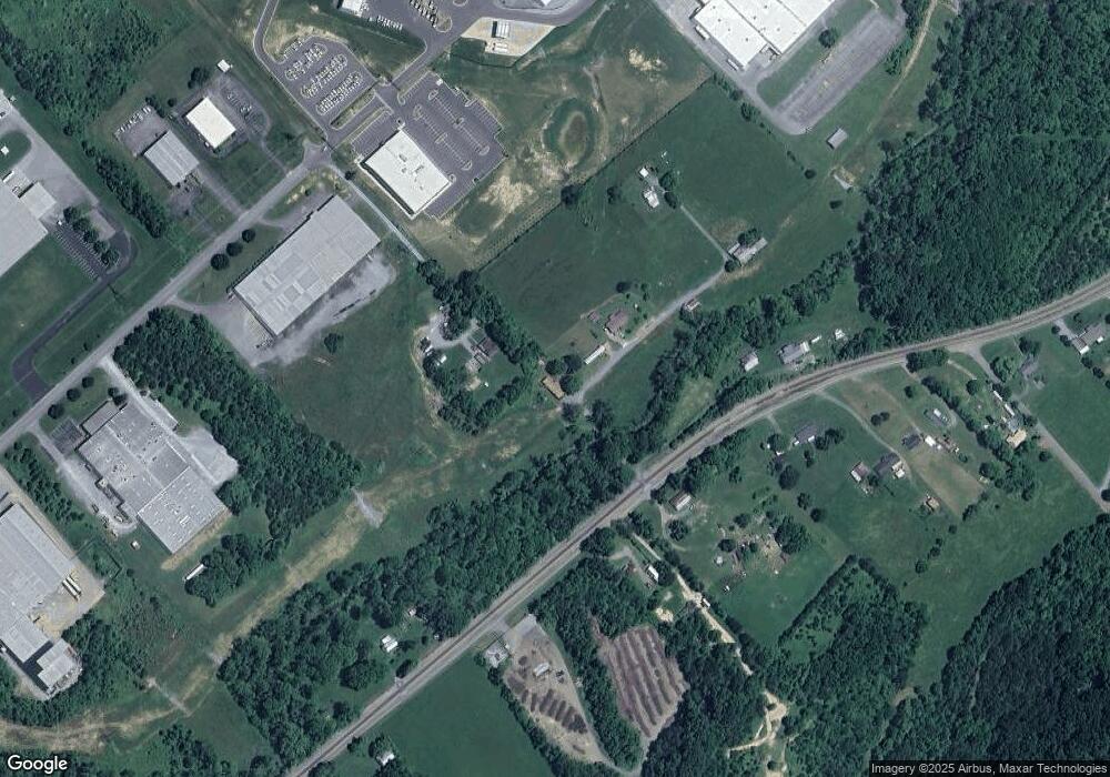 328 Woodlyn Rd, Johnson City, TN 37601 - photo 1