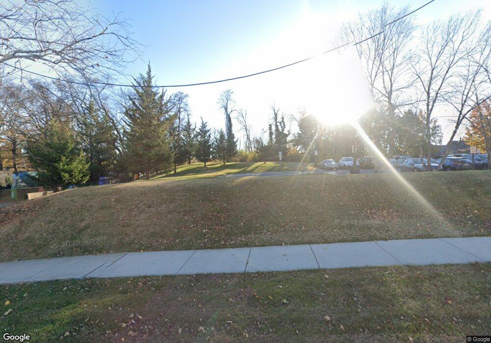 10450 Metropolitan Ave, Kensington, MD 20895 - photo 1