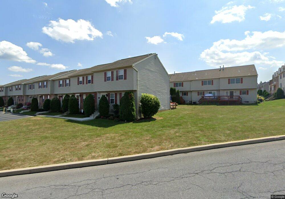 1201 Fredrick Blvd unit 27A, Reading, PA 19605 - photo 1