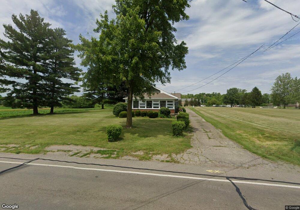 1242 W Cross St, Anderson, IN 46011 - photo 1