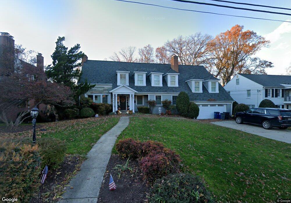 3724 Cardiff Rd, Chevy Chase, MD 20815 - photo 1