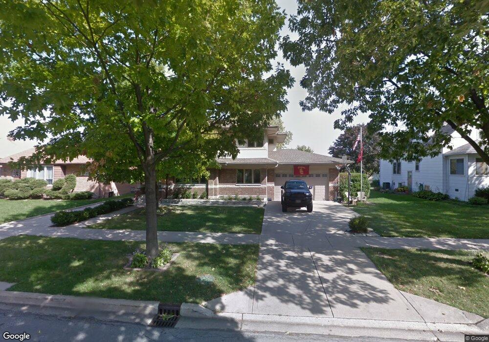 425 N Addison Ave, Elmhurst, IL 60126 - photo 1