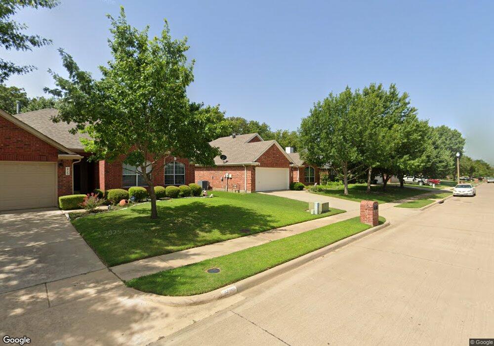 2716 Hollow Ridge Dr, Denton, TX 76210 - photo 1