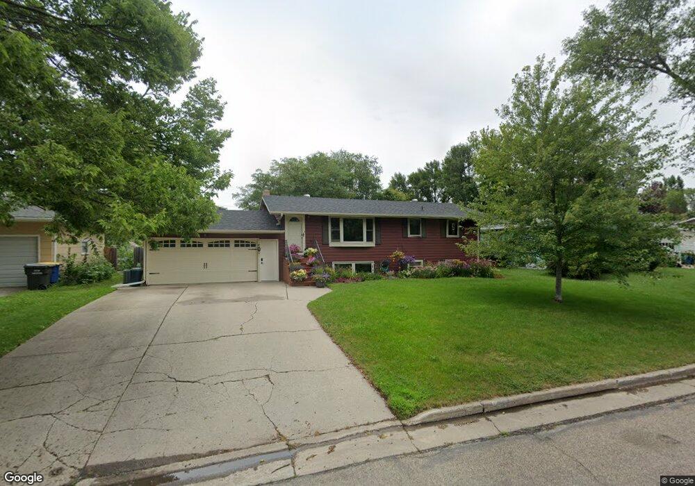 613 15th St SE, Jamestown, ND 58401 - photo 1