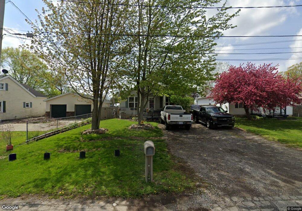 918 Bradish St, Adrian, MI 49221 - photo 1