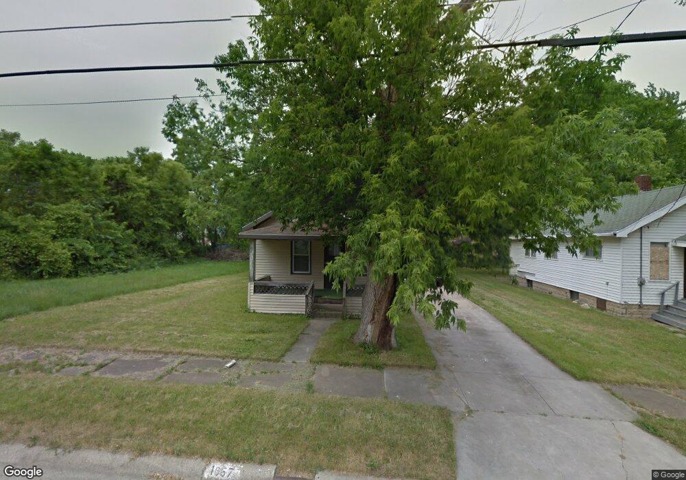 1057 E Ruth Ave, Flint, MI 48505 - photo 1