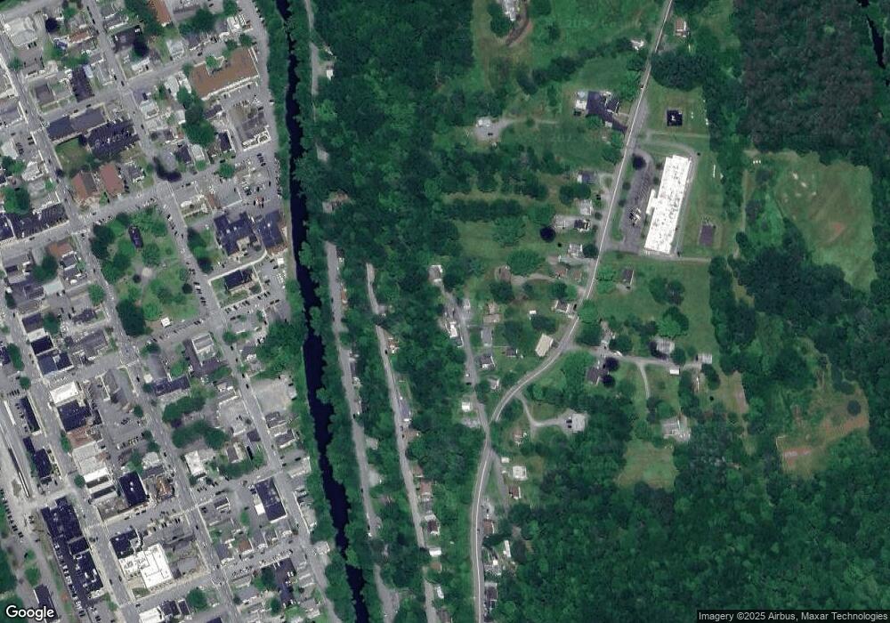 251 Irving St, Honesdale, PA 18431 - photo 1