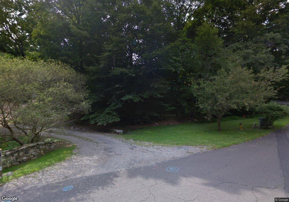 36 Old Stone Bridge Rd, Cos Cob, CT 06807 - photo 1