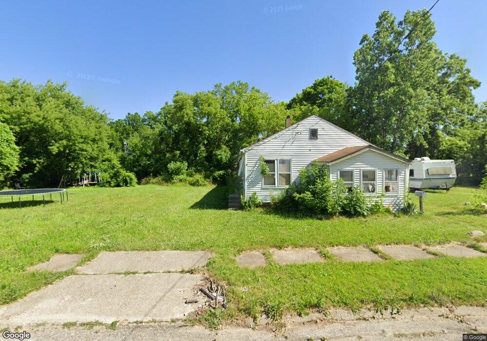 219 E Eddington Ave, Flint, MI 48503 - photo 1