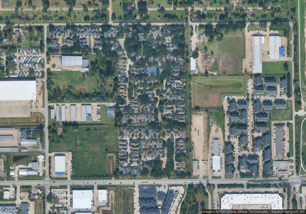 8014 Oakwood Trace, Houston, TX 77040 - photo 1