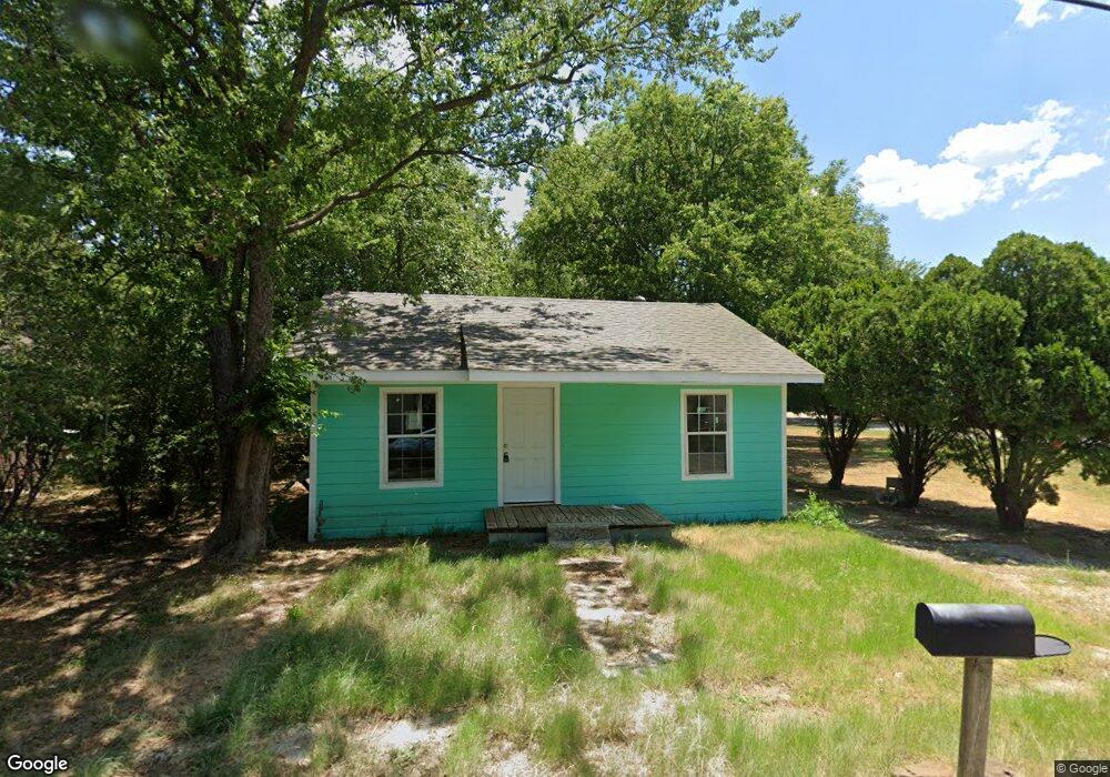 610 Ritchey St, Gainesville, TX 76240 - photo 1