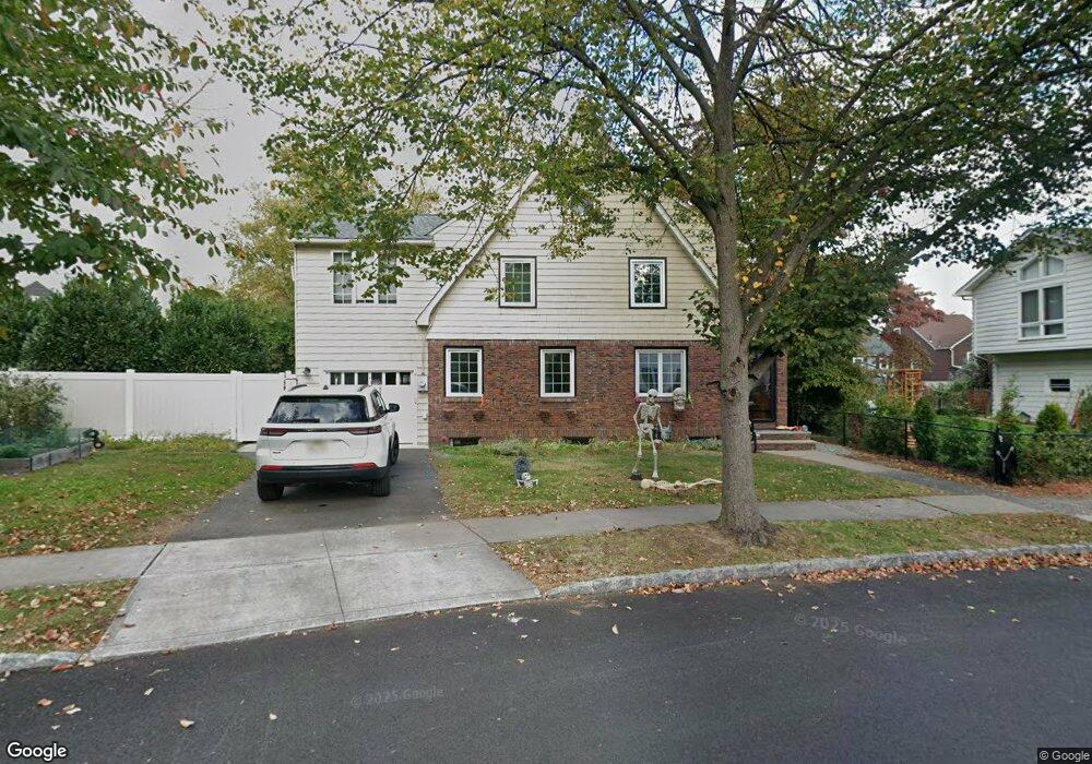 109 Parkview Dr, Bloomfield, NJ 07003 - photo 1