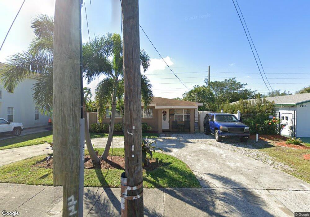 3911 Windsor Ave, West Palm Beach, FL 33407 - photo 1
