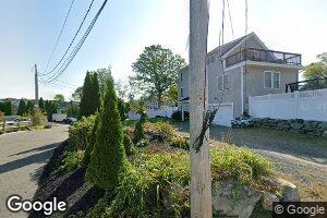 4 Breezy Point Rd, Gloucester, MA 01930