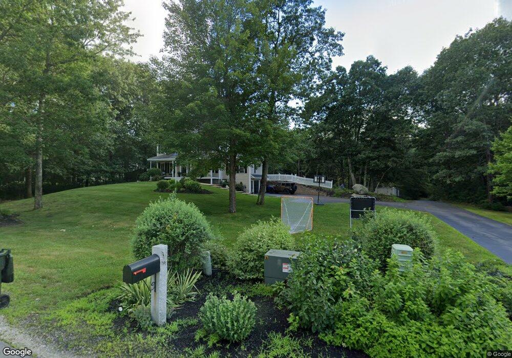 9 Danbury Ct, Londonderry, NH 03053 - photo 1