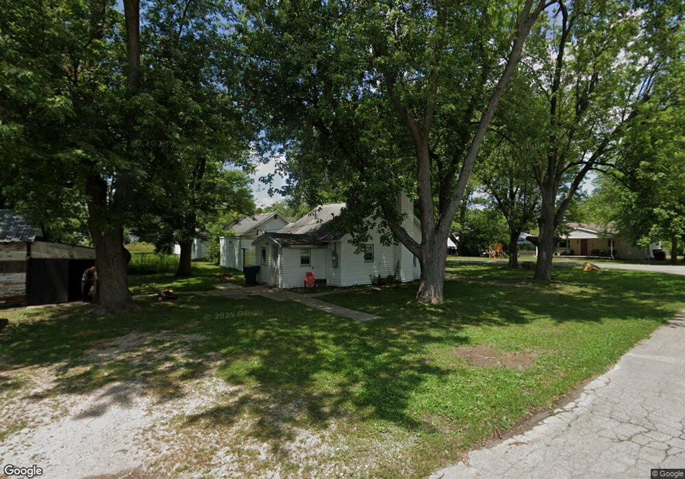 301 W Harvard Ave, Muncie, IN 47303 - photo 1
