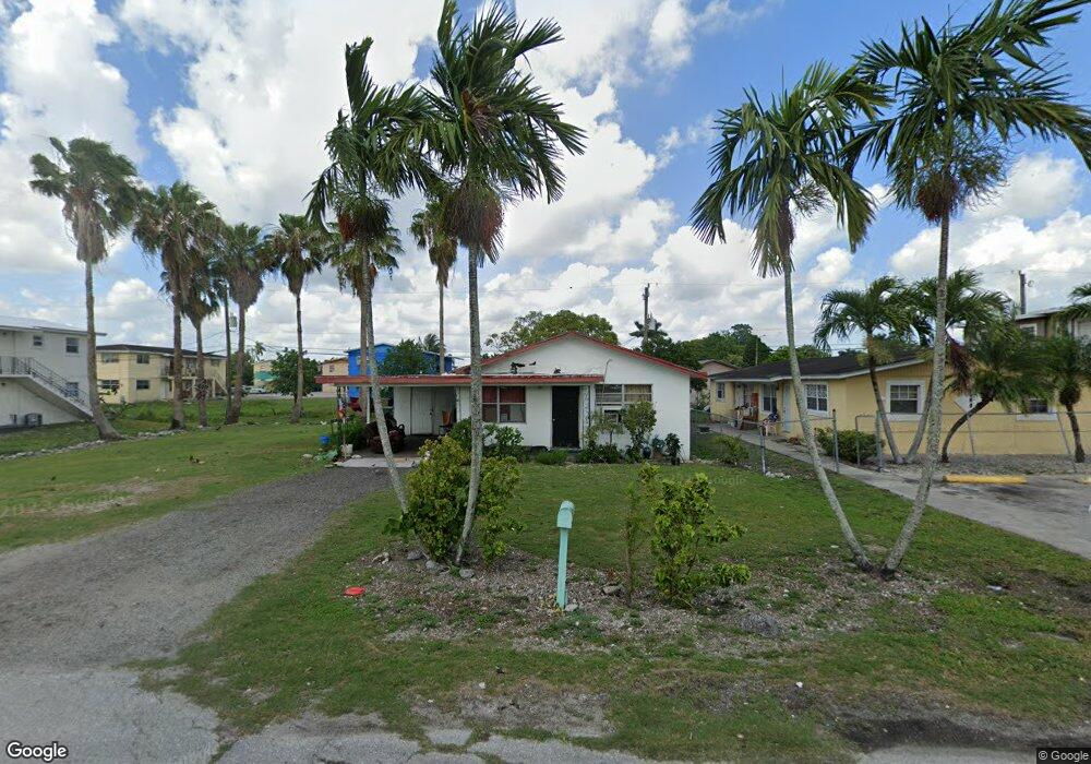 676 SW 4th St, Belle Glade, FL 33430 - photo 1