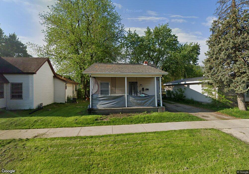 2109 Marshall Ave, Mattoon, IL 61938 - photo 1