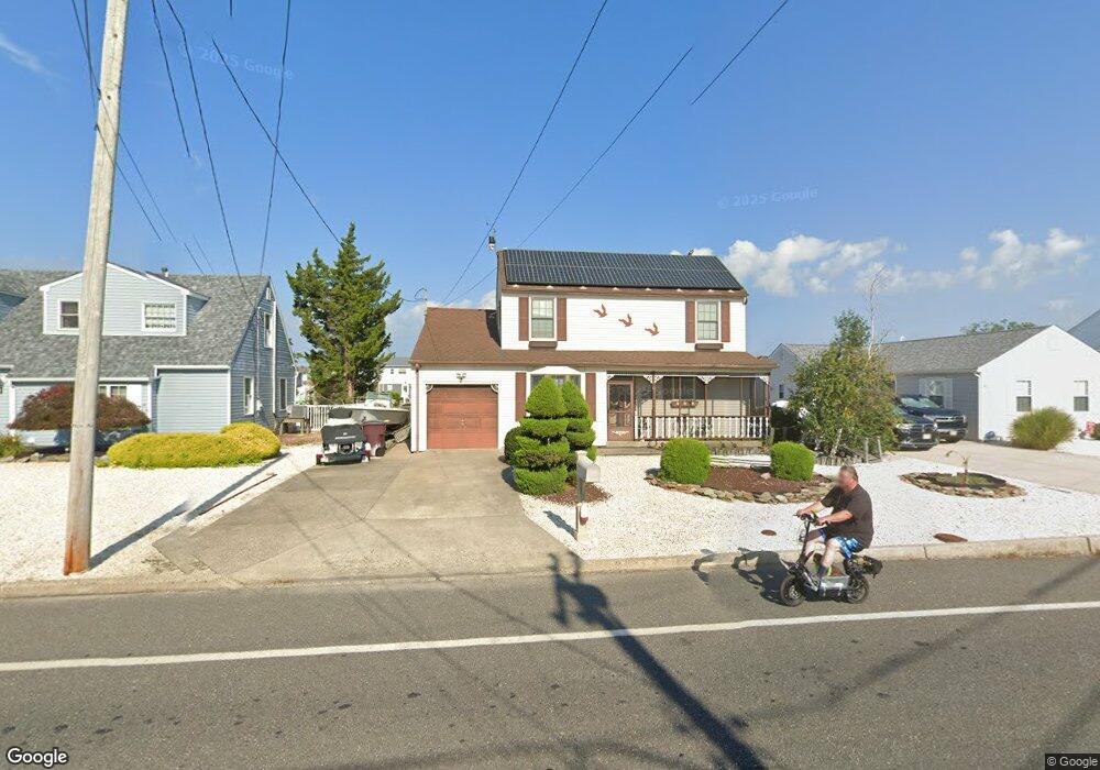 386 Bayview Ave, Bayville, NJ 08721 - photo 1