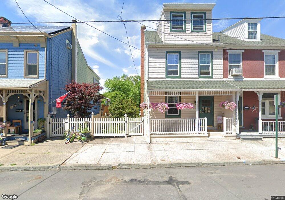 216 N 3rd St, Hamburg, PA 19526 - photo 1