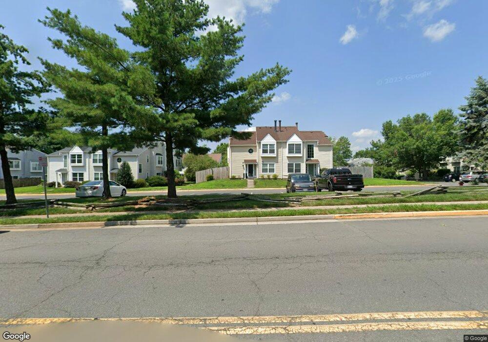 14001A Grumble Jones Ct, Centreville, VA 20121 - photo 1