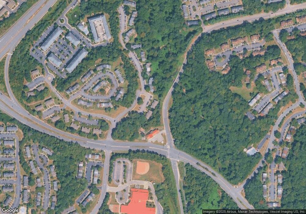 15271 Forest Grove Dr, Woodbridge, VA 22191 - photo 1