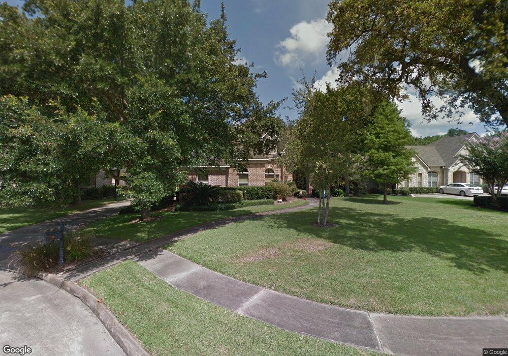 1008 Buckingham Ct, Friendswood, TX 77546 - photo 1