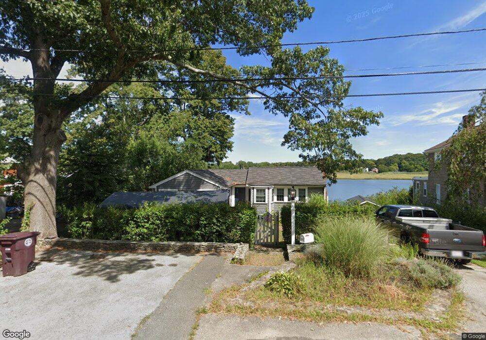 204 Idlewell Blvd, Weymouth, MA 02188 - photo 1