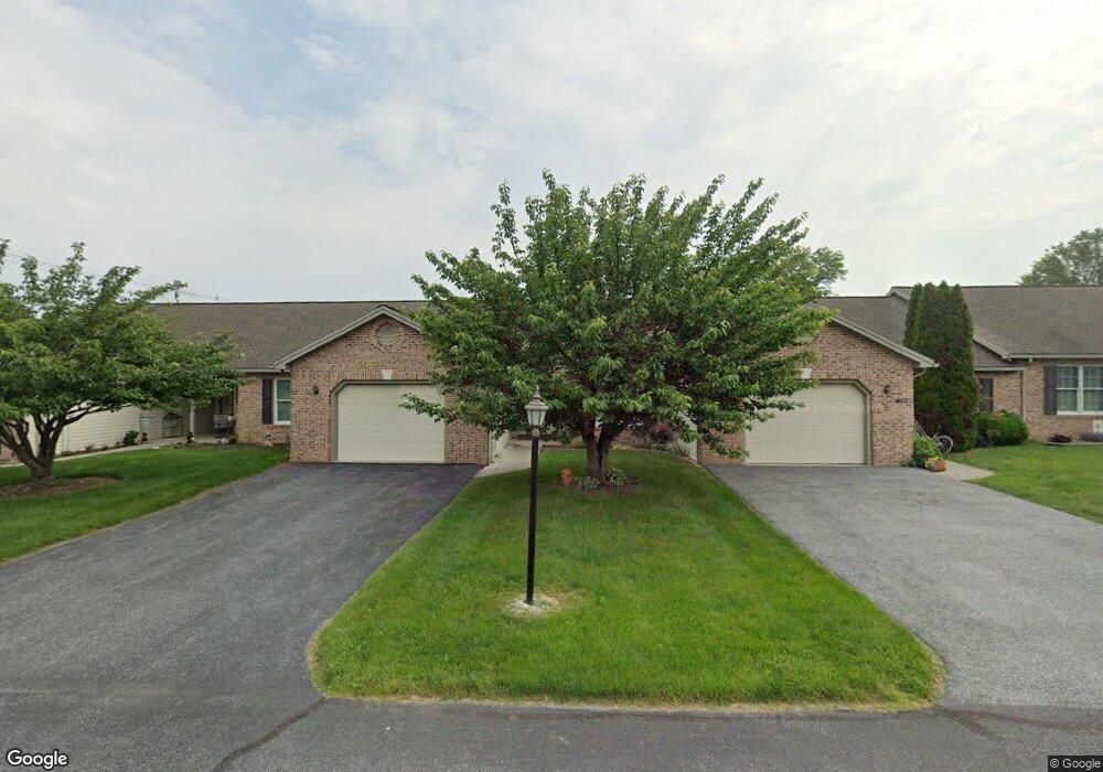 405 Benjamin Dr, Chambersburg, PA 17201 - photo 1