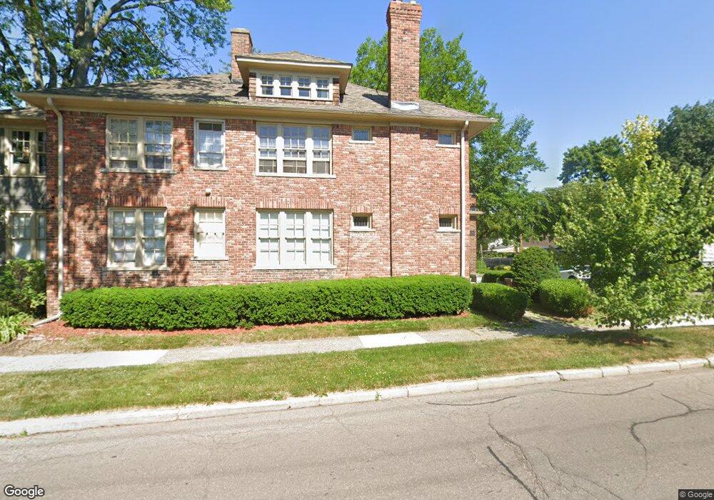 139 Ridge Rd unit Lower, Grosse Pointe Farms, MI 48236 - photo 1