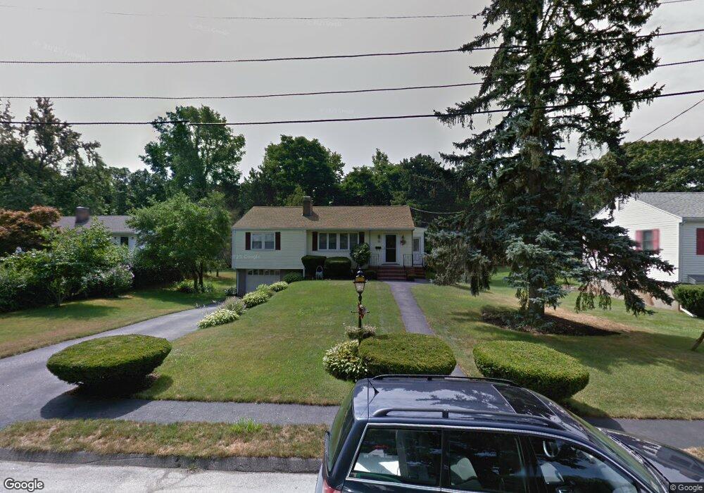 3 Lake Cir, Woburn, MA 01801 - photo 1