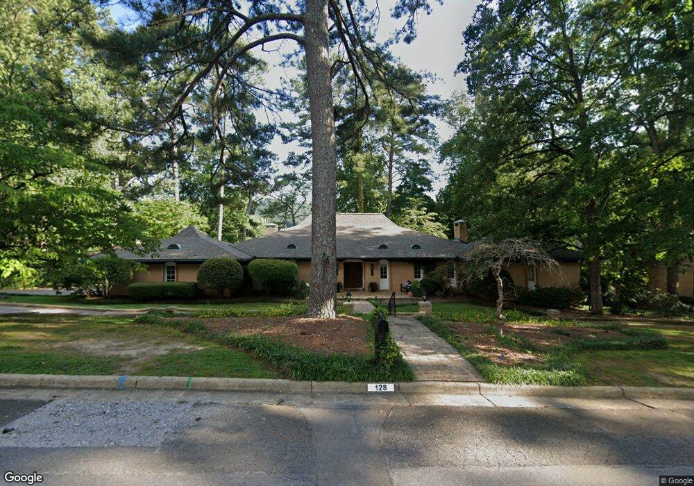 128 Fairoaks Cir, Gadsden, AL 35901 - photo 1